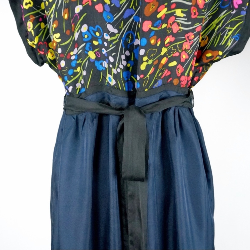 S O L D Fei Anthropologie Efflorescent 100% Silk Blue Floral Dress V-Neck Large - Picture 9 of 16